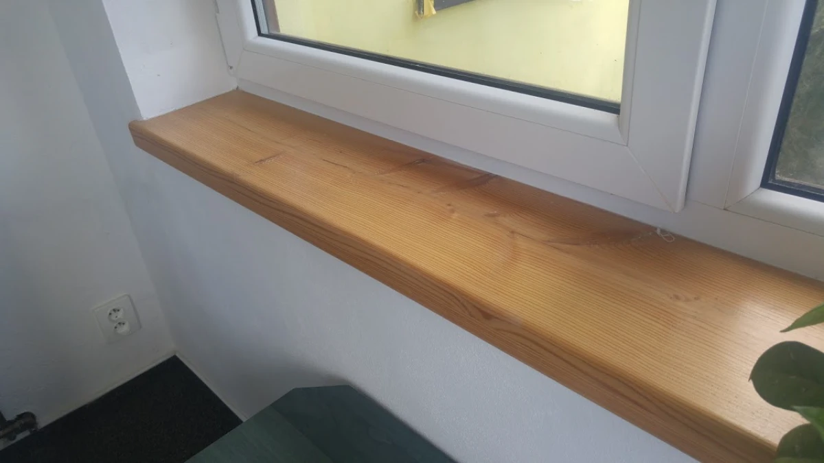 Dreveny okenni parapet montaz