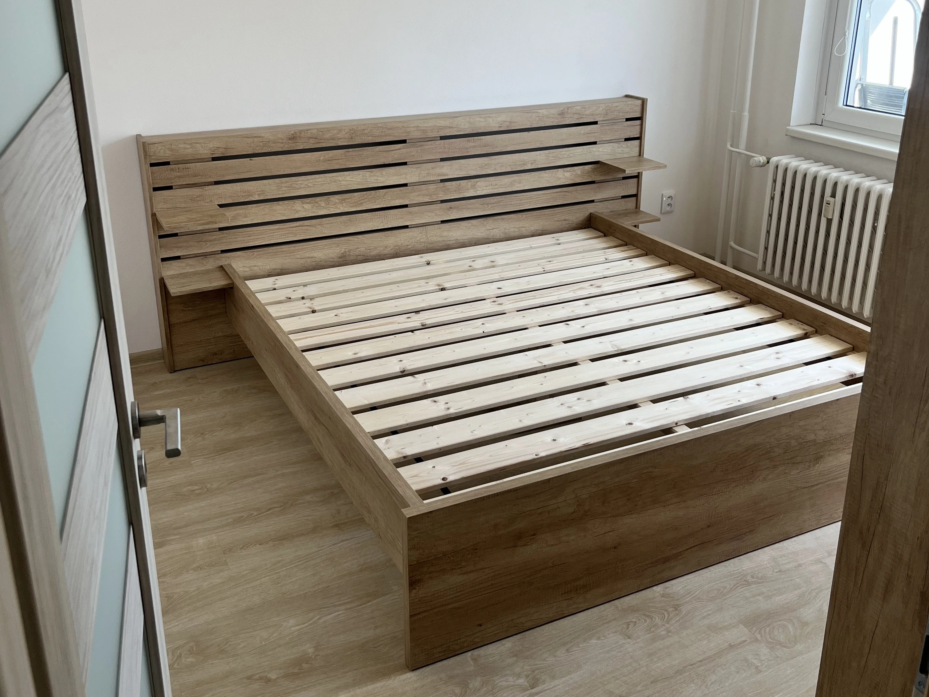 Truhlářství postel
